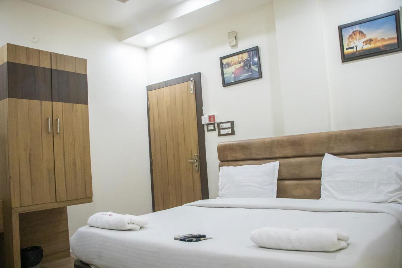 Galaxy Star Hotel Bhopal Ngoại thất bức ảnh