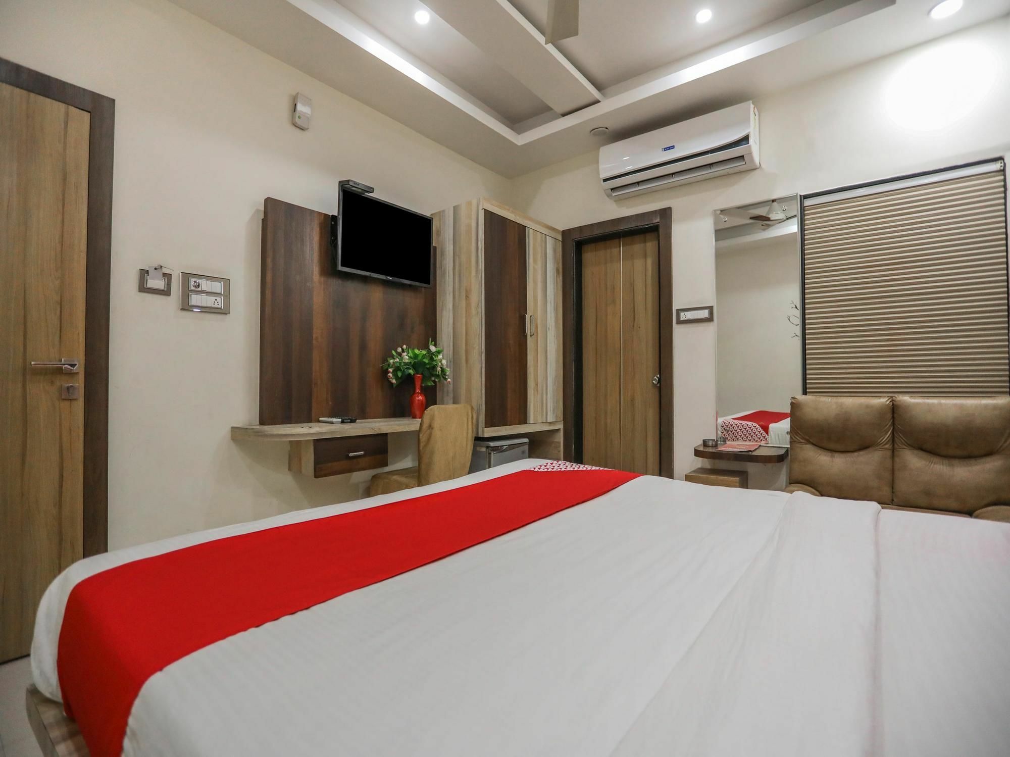 Galaxy Star Hotel Bhopal Ngoại thất bức ảnh